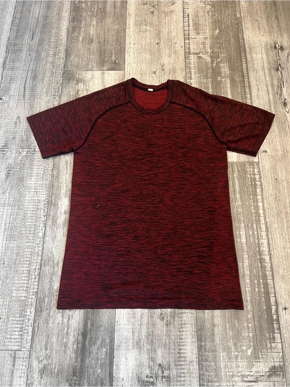 Lululemon Metal Vent Tee Size
Small Black/Cherry